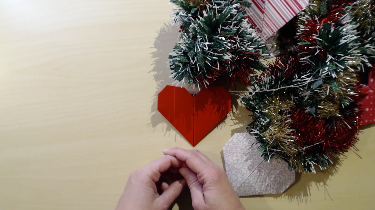 Un dicembre rosso cuore: il cuore origami. Una storia per riflettere sulle nostre emozioni